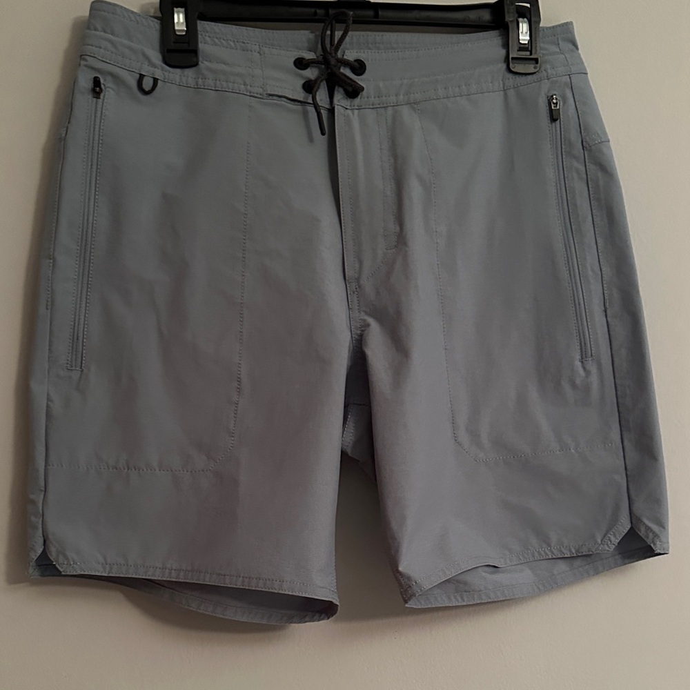 Roark Men's Light Gray Board Shorts - PRELOVED